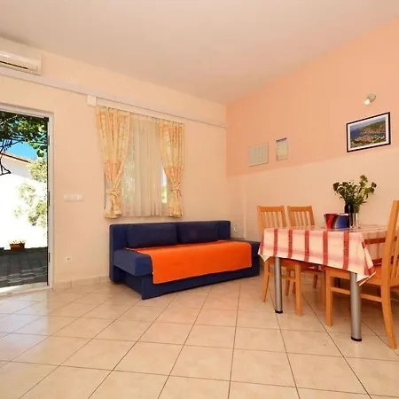 Apartments Sima Trogir Exterior photo